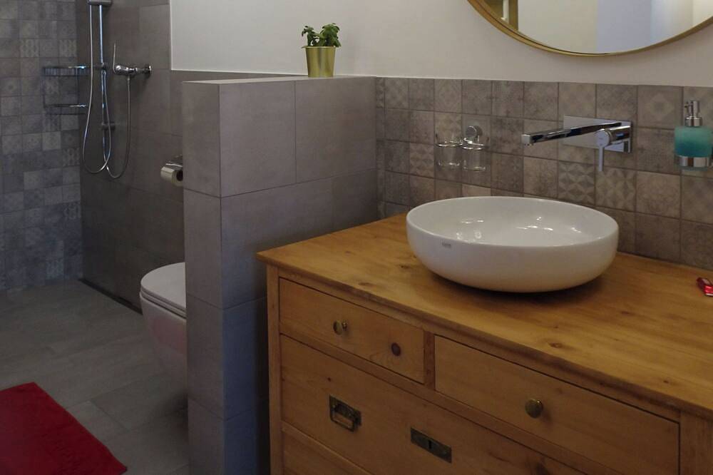 Ganze Wohnung, Chasa Fionas - Einfamilienhaus Fam. Pitsch, (Ftan). in Ftan, Unterengadin