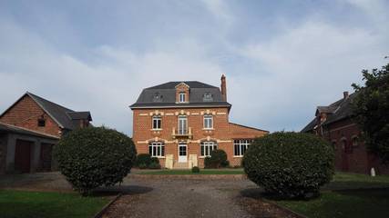 Chambre d’hôte pour 4 personnes, avec vue et jardin à Miraumont
