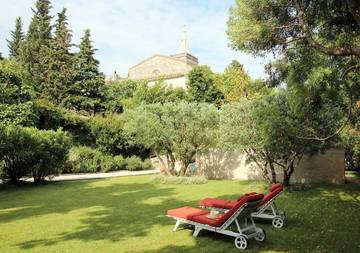 Gîte pour 2 personnes, avec jardin et piscine à Nissan-lez-Enserune