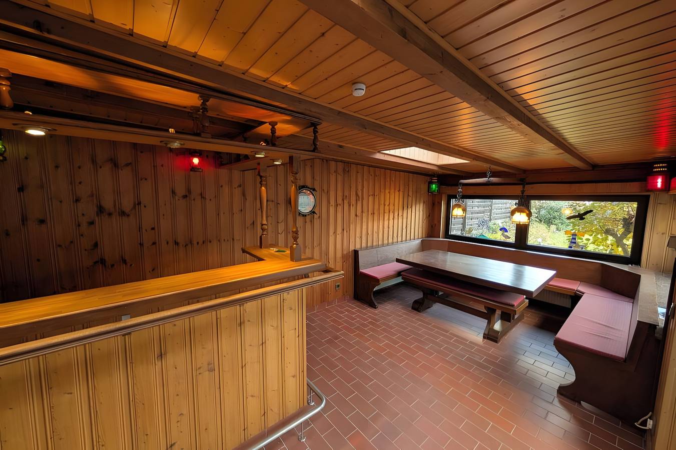 Charming and cozy house with party cellar and garden in a quiet location in Düsseldorf, Dusseldorf e dintorni