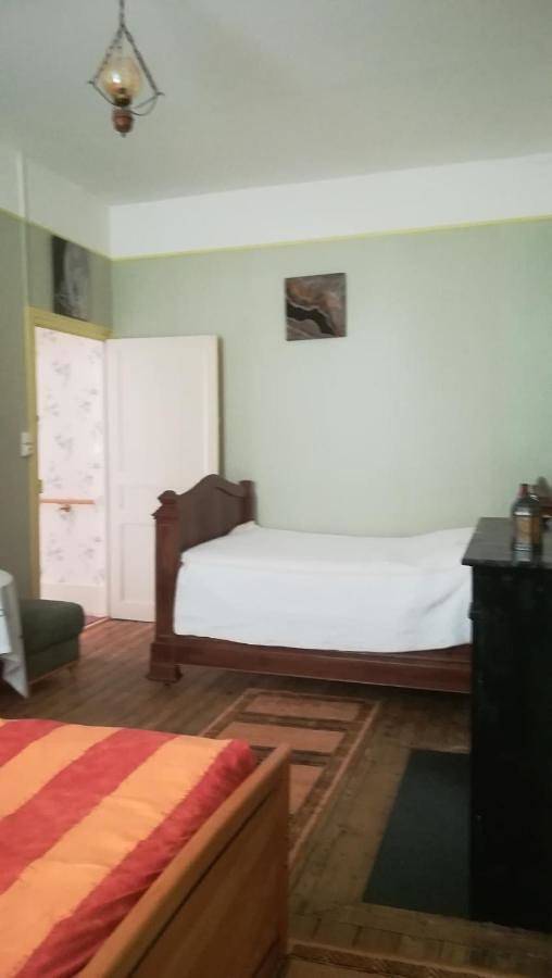 Location de vacances pour 6 personnes, avec vue et jardin à Lapalisse - 4