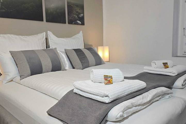 Appartement entier, Apart Studio- Suites Dessau-Rosslau - Classic - with Whirlpool Parking Elberadweg in Roßlau, Dessau