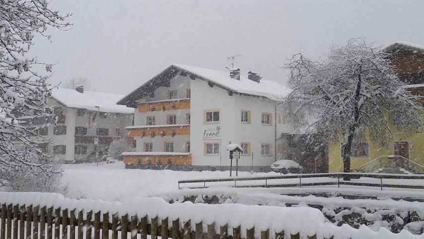 Gîte pour 10 personnes, avec balcon et jardin, animaux acceptés à Steeg - 3