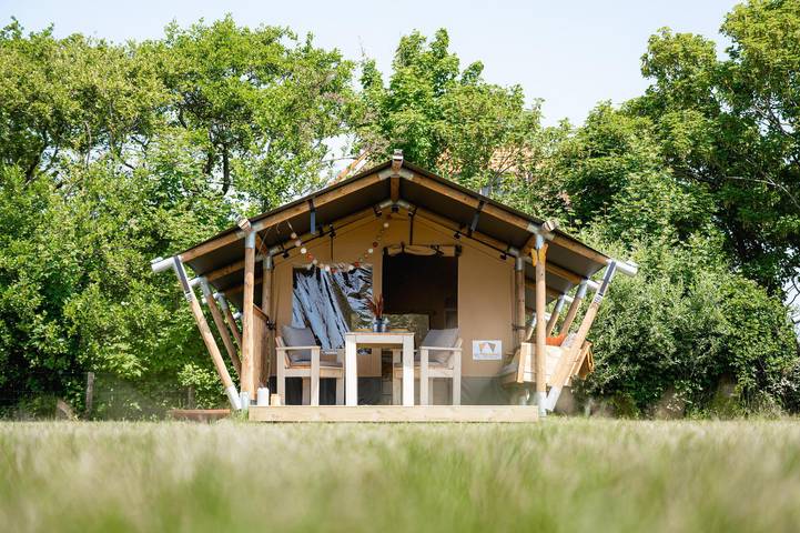 Glamping voor 2 personen, met terras en balkon/terras in Zuid-Holland