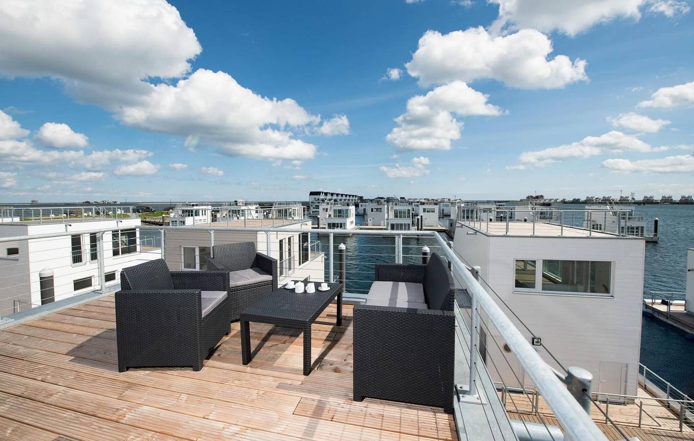 Apartment mit Meerblick, Terrasse und Parkplatz, 1000m vom Strand entfernt in Olpenitz, Kappeln