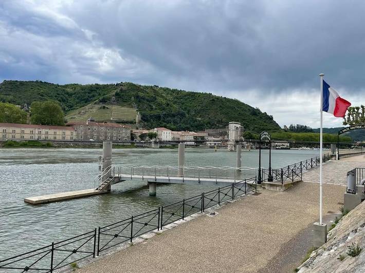 Villa pour 7 personnes, avec Balcon et Terrasse ainsi que Vue sur le lac et Vue