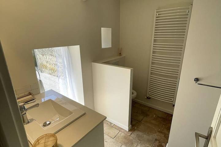 Location de vacances pour 8 personnes, avec piscine et jardin à Challes - 2