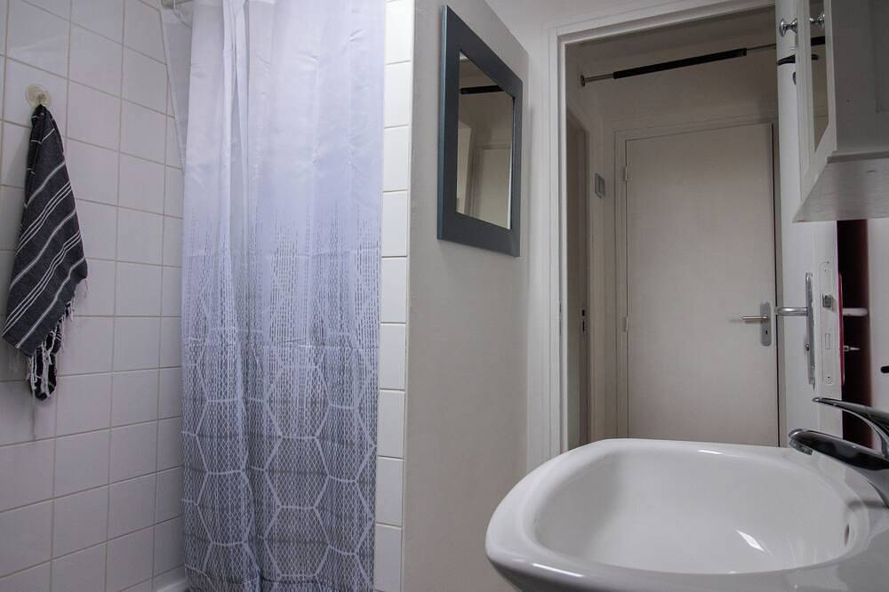 2 Chambres D'hotes Jusqu'à 6 Personnes in Chelles (Sena y Marne), Sena y Marne