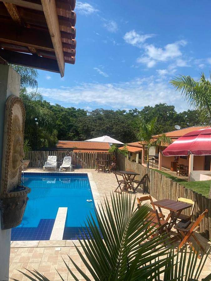 Casas e apartamentos de temporada para 3 pessoas, com vista e jardim e ainda piscina and piscina infantil, com animais de estimação em Pardinho
