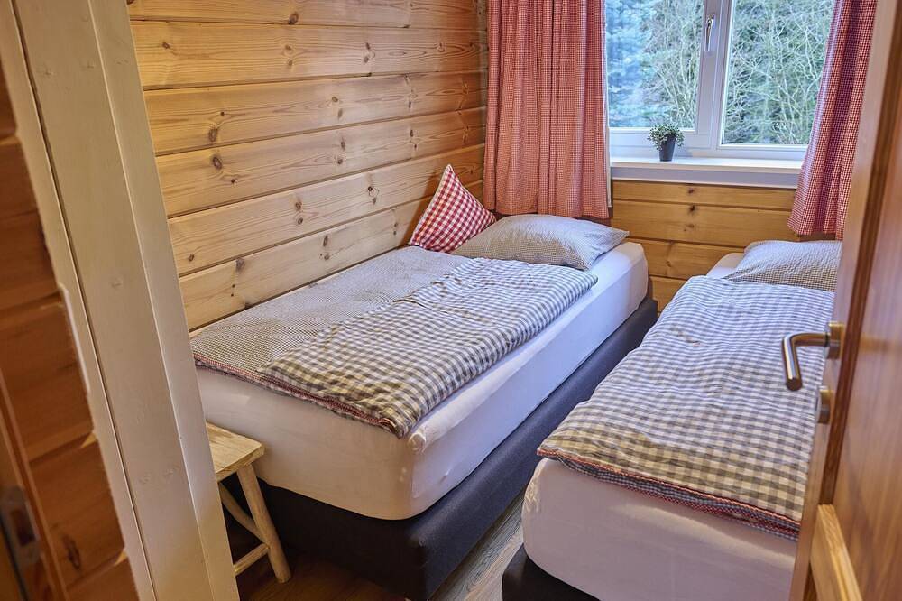 Modernes Holzhaus im Sauerland mit Sauna in Küstelberg, Medebach