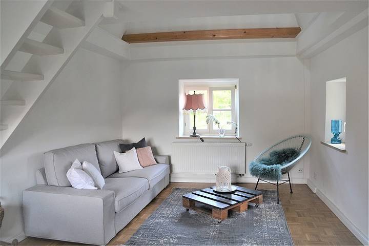 Ferienwohnung für 4 Personen, mit Terrasse und Garten sowie Pool