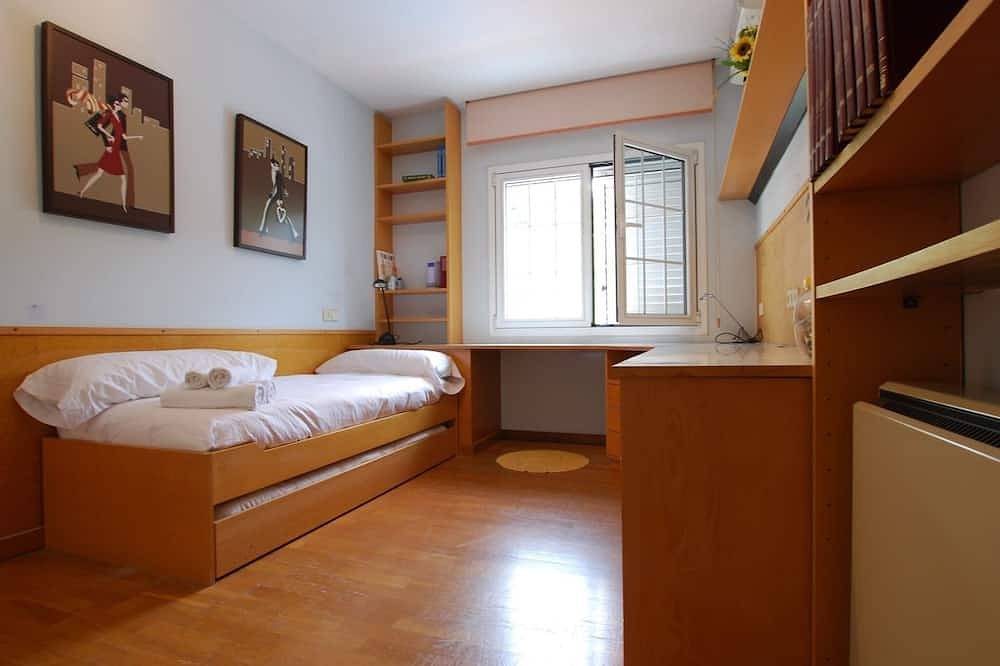 Mat - Villa Magnolia in Mataró, Costa del Maresme