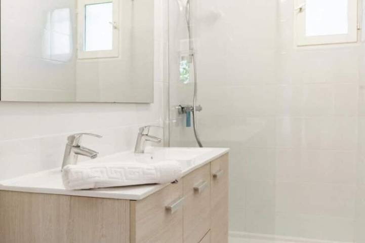 Location de vacances pour 6 personnes, avec jardin et terrasse, animaux acceptés à Siran - 4