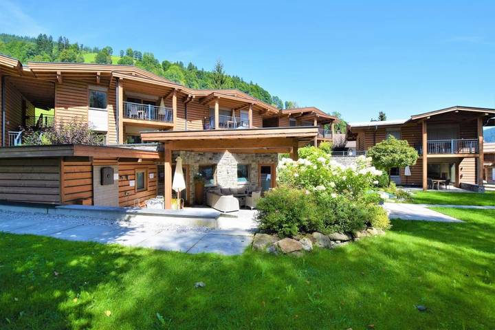 Vakantiewoning voor 6 personen, with Terras and Tuin as well as Sauna in Niederau