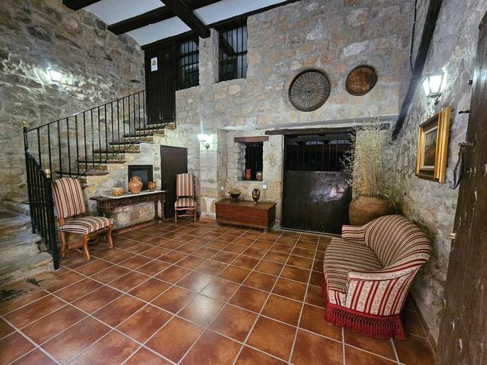 Location de vacances pour 8 personnes, avec vue et balcon à Cretas - 2