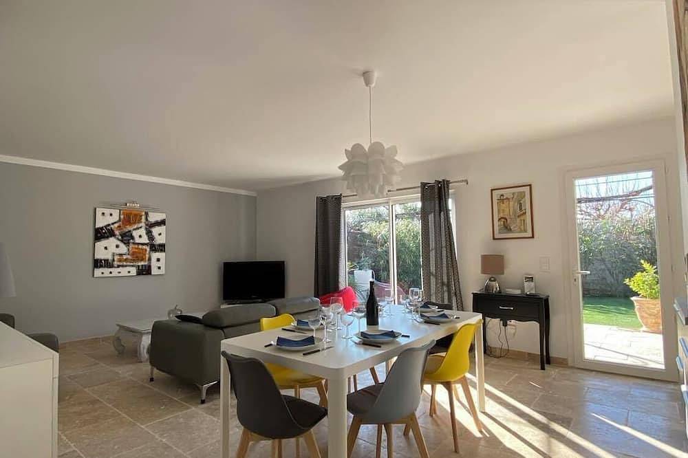 Villa Tavel, near Avignon in Tavel, Region de Nimes