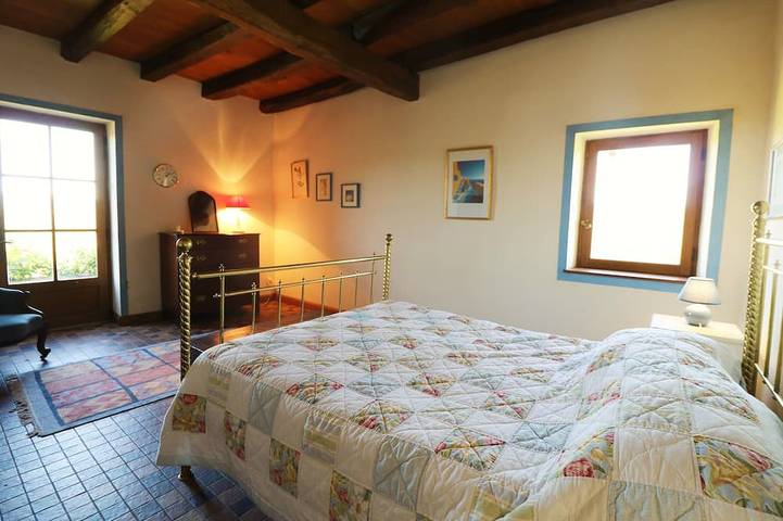 Location de vacances pour 10 personnes, avec terrasse et jardin à Carves - 3