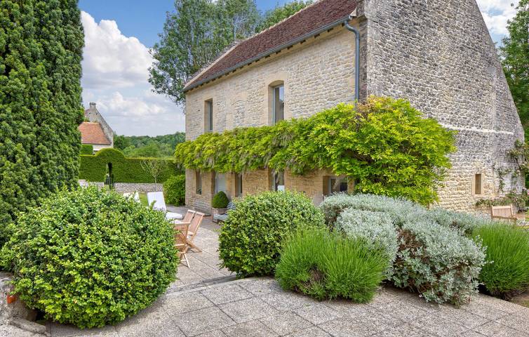Location de vacances pour 6 personnes, avec Terrasse et Jardin à Fontaine-Henry