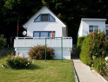 Ferienhaus für 3 Personen, mit Ausblick und Seeblick sowie Garten und Terrasse, kinderfreundlich auf Rügen