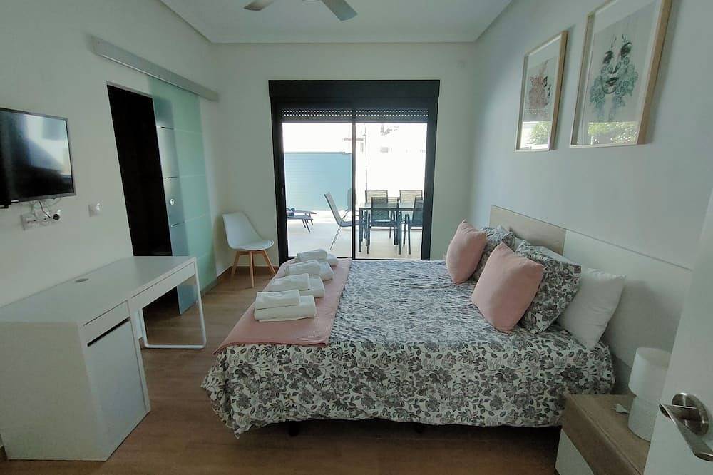 Independent villa with private pool, 5 min from the beach! in San Pedro del Pinatar, Costa Cálida