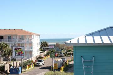 Vacation Home for 18 Guests in Port Aransas, Mustang Island, Picture 2