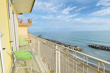 Ferienwohnung für 2 Personen, mit Balkon/Terrasse in Salerno