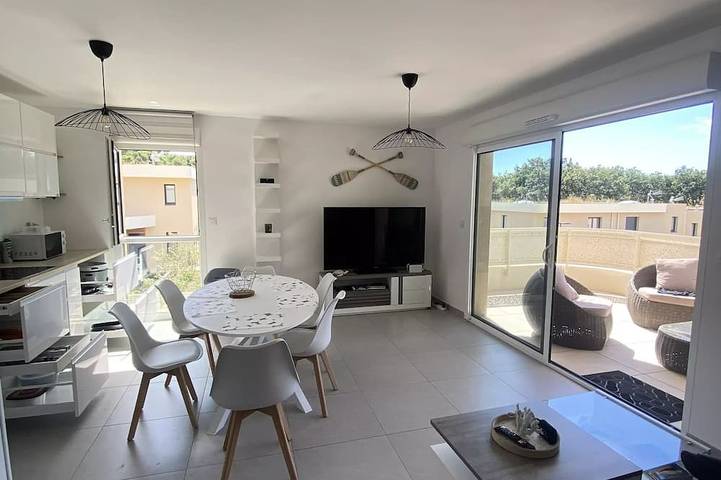 Gîte pour 6 personnes, avec terrasse dans Port Pin Rolland