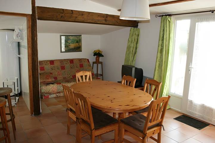 Gîte pour 6 personnes, avec jardin ainsi que terrasse et piscine en Gironde - 2