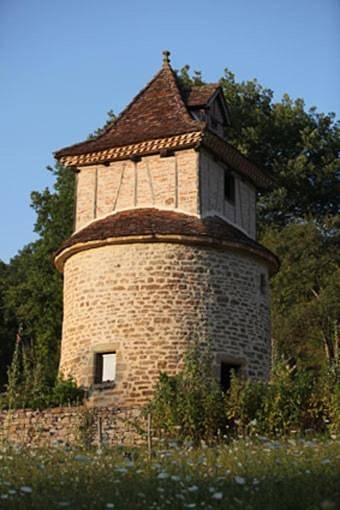 Bâtisse du 18ème siècle in Fons, Parc Naturel Régional des Causses du Quercy