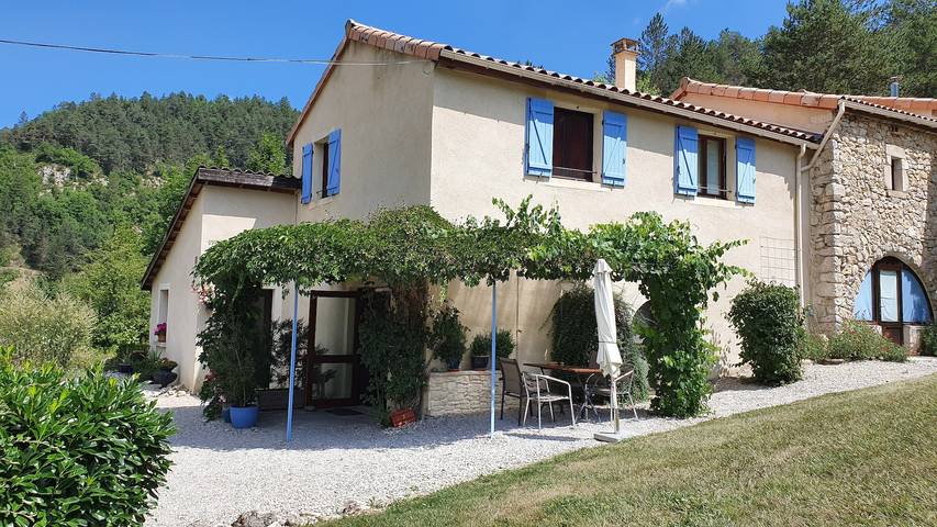 Casa Vacanze 'Cigale' con Vista Montagna e Wi-Fi in Beaumont-en-Diois, Die e dintorni
