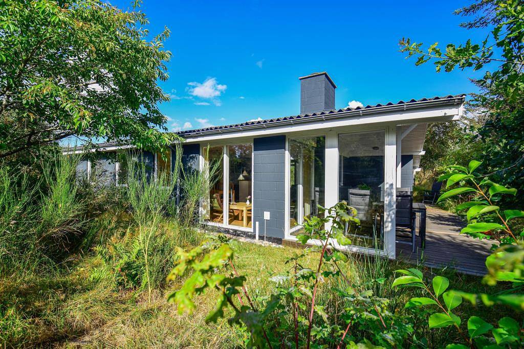 Ferienhaus am Nissum Fjord mit komplett eingezäuntem Grundstück und überdachter Südterrasse in Ulfborg, Nissum Fjord