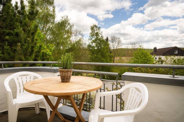 Ganze Wohnung, Apartment 'Ferienhof Homann Sauerland - Lh 6 Balkon und WLAN in Nehden, Brilon
