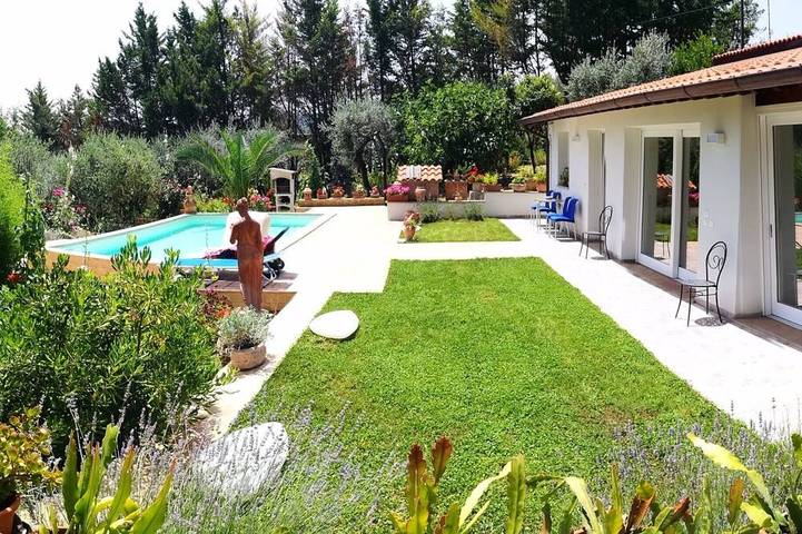 Villa per 5 persone, con giardino - 1