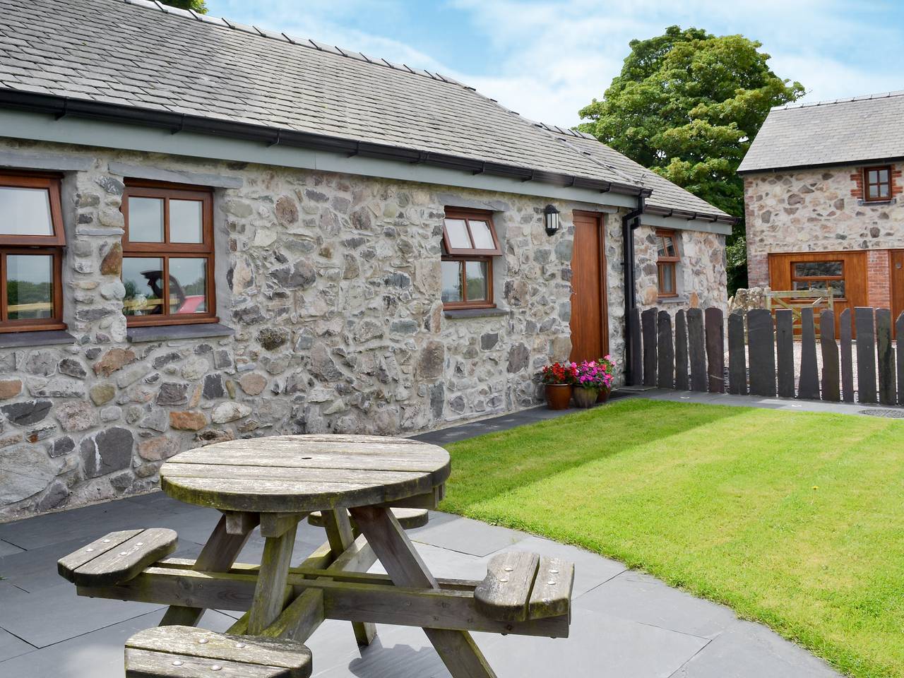 Log Cabin for 2 People in North-Wales, Gwynedd
