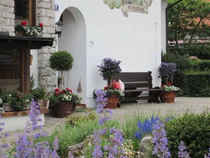 Ferienwohnung für 3 Personen, mit Balkon und Seeblick sowie Ausblick und Garten am Tegernsee - 4