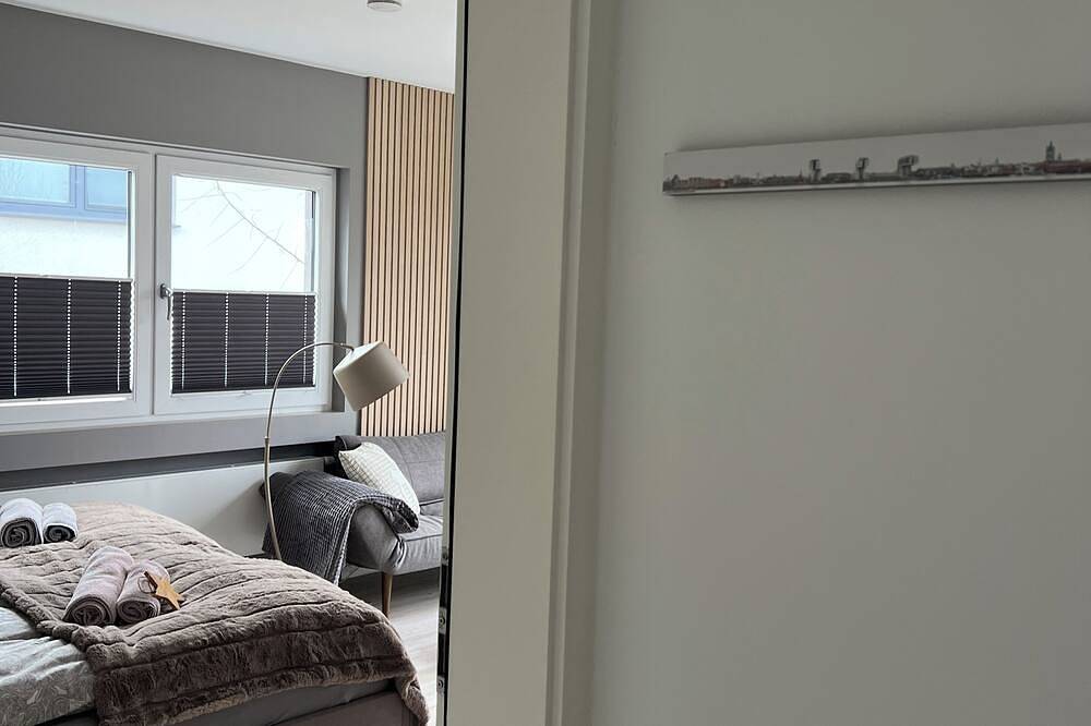 Ganze Wohnung, Free fast Wlan,modern,Küche,Terrasse, near Cologne, 2 Duschbäder in Bergisch Gladbach, Rheinisch-Bergischer Kreis