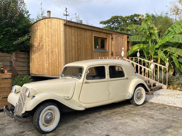 Location de vacances pour 2 personnes, avec vue ainsi que jardin et sauna à Saintry-sur-Seine