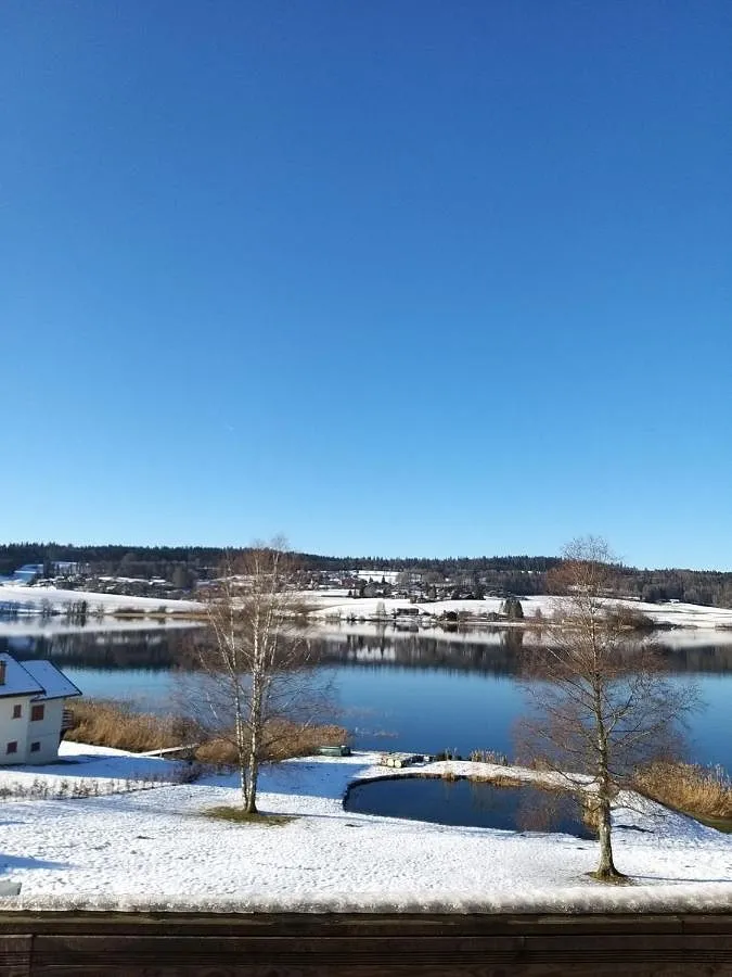 Chalet für 7 Personen, mit Seeblick und Garten sowie Ausblick - 1