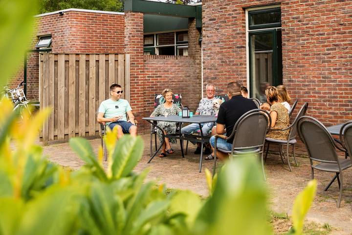 Bungalow für 12 Personen, mit Terrasse und Balkon/Terrasse - 1
