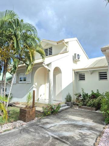 Location de vacances pour 4 personnes, avec terrasse à Sainte-Anne (Martinique)