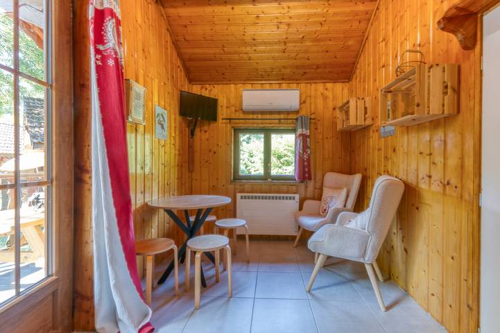 Chalet pour 2 personnes, avec sauna, animaux acceptés dans l' Isère - 3