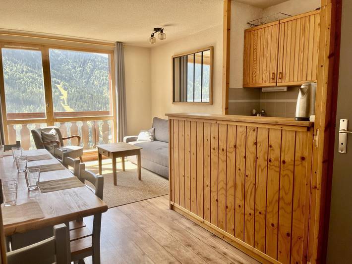 Gîte pour 8 personnes, animaux acceptés dans Office De Tourisme De Vaujany - 4