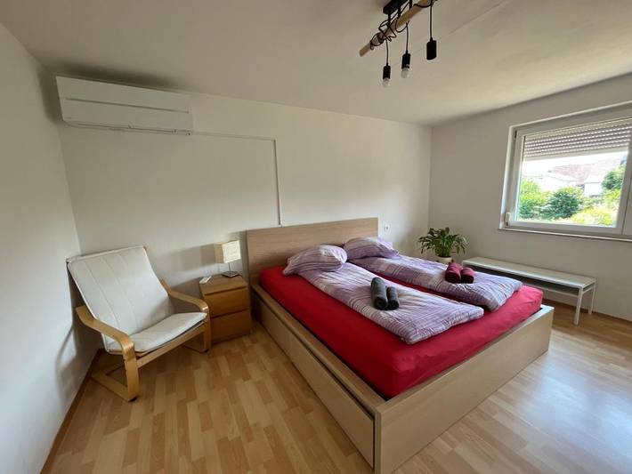 Apartamento para 5 personas, con jardín y vistas en Reutlingen