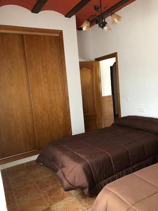 Casa rural para 8 personas, con terraza y jardín además de vistas y piscina, Se admiten mascotas en Pozo Alcón - 4