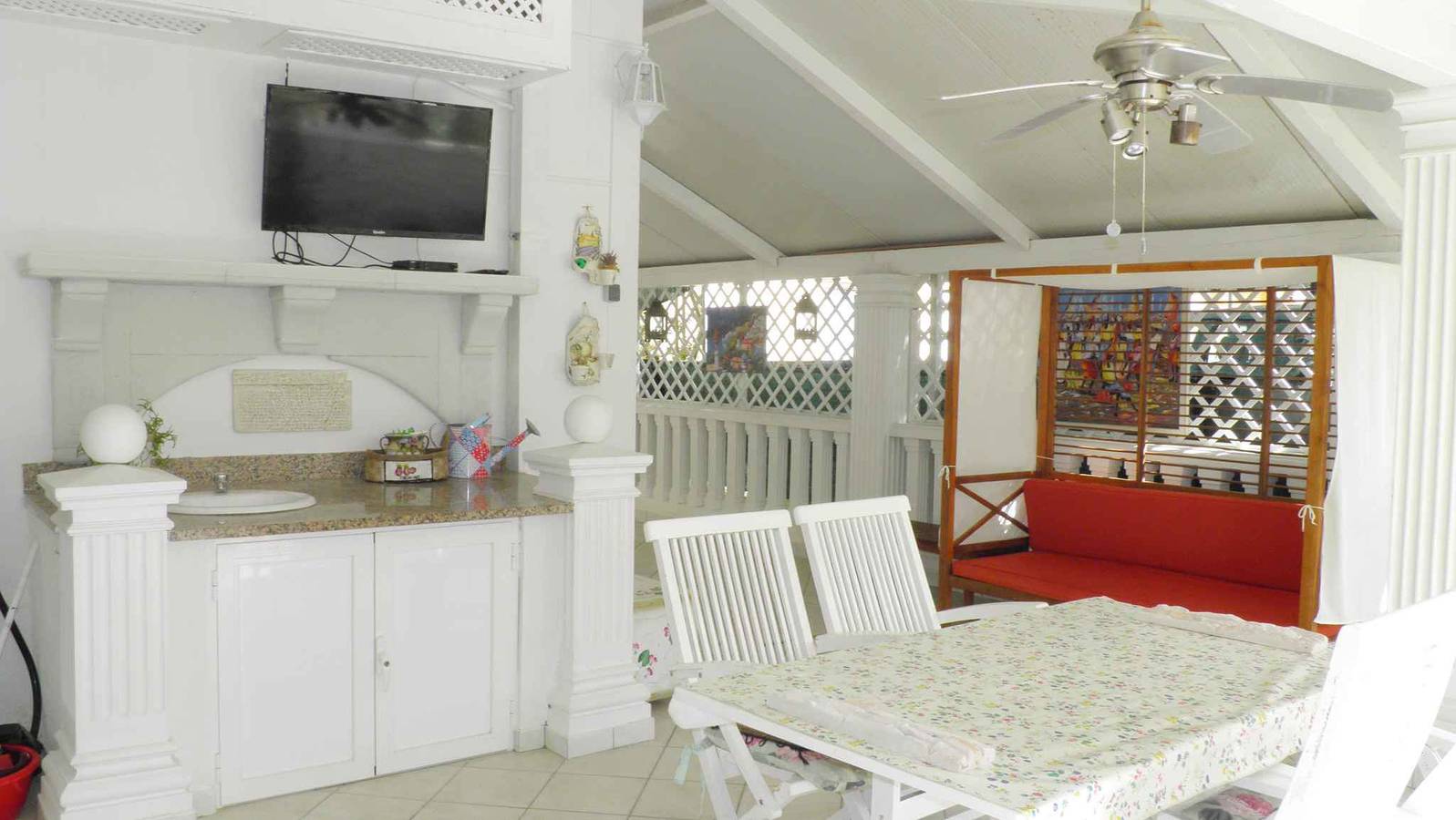 Ganze Ferienwohnung, Ferienwohnung strandnah mit Klimaanlage  in Zarok, Baska