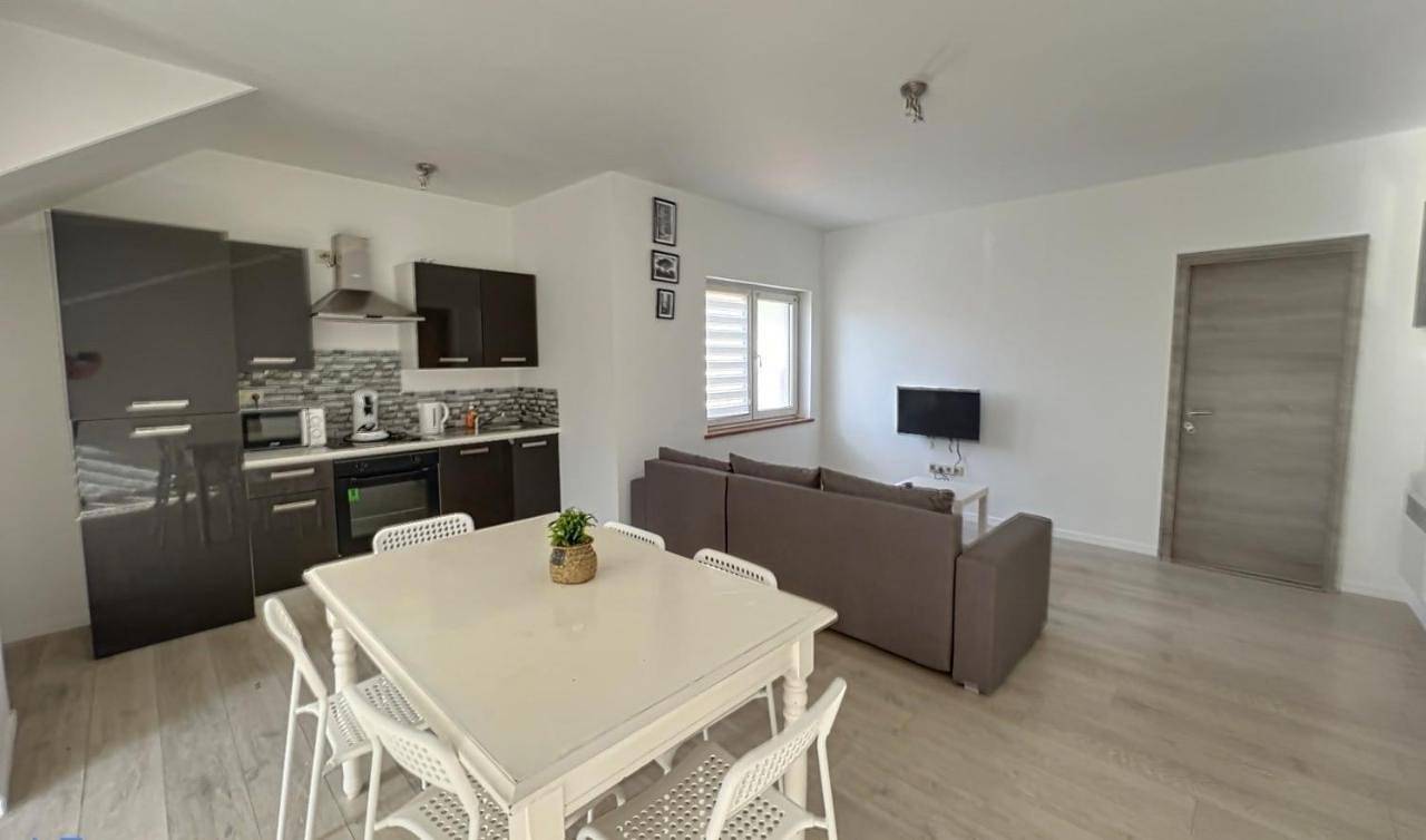 Appartement entier, Gohysart 51b 1 Bruxelles-Charleroi-airport in Charleroi, Hainaut