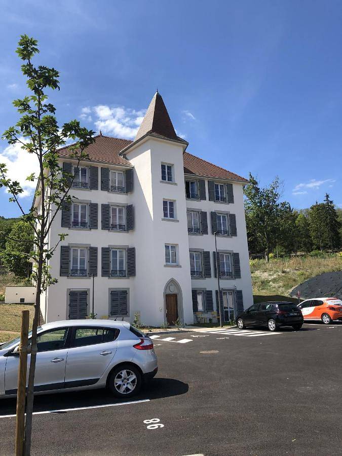 Appartement de vacances pour 4 personnes, avec piscine ainsi que terrasse et sauna