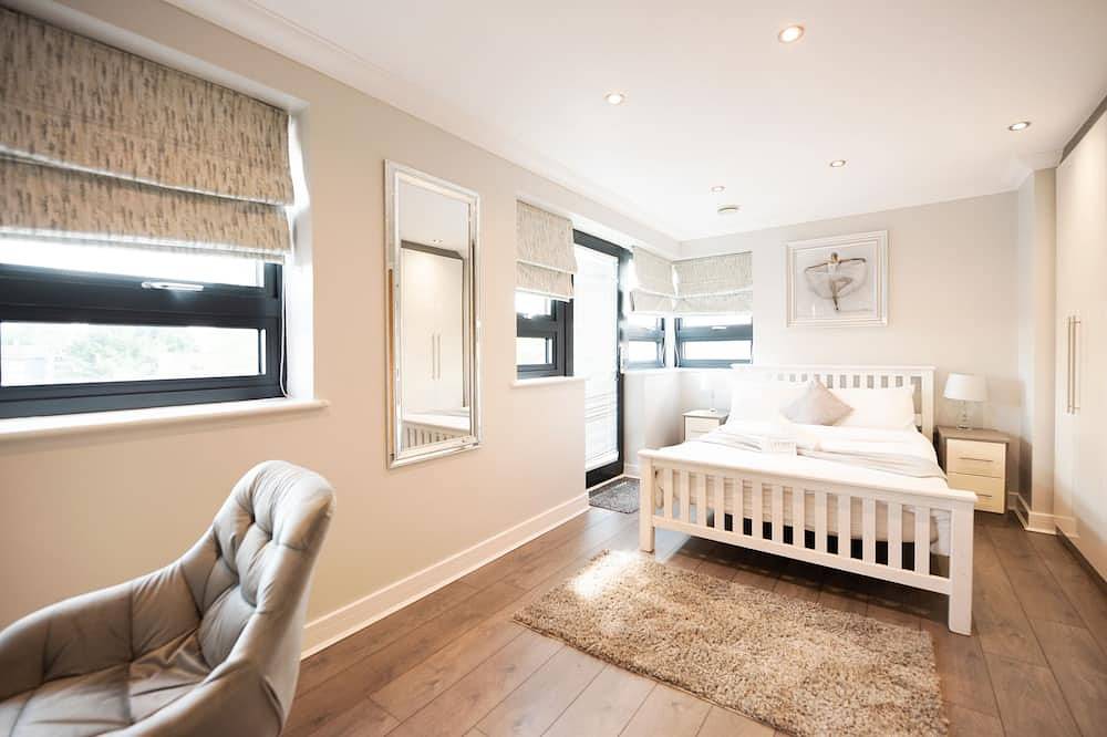 Appartement entier, Appartement en attiq-Sdb privée avec douche-Balcon-Town Centre in Reading, Berkshire