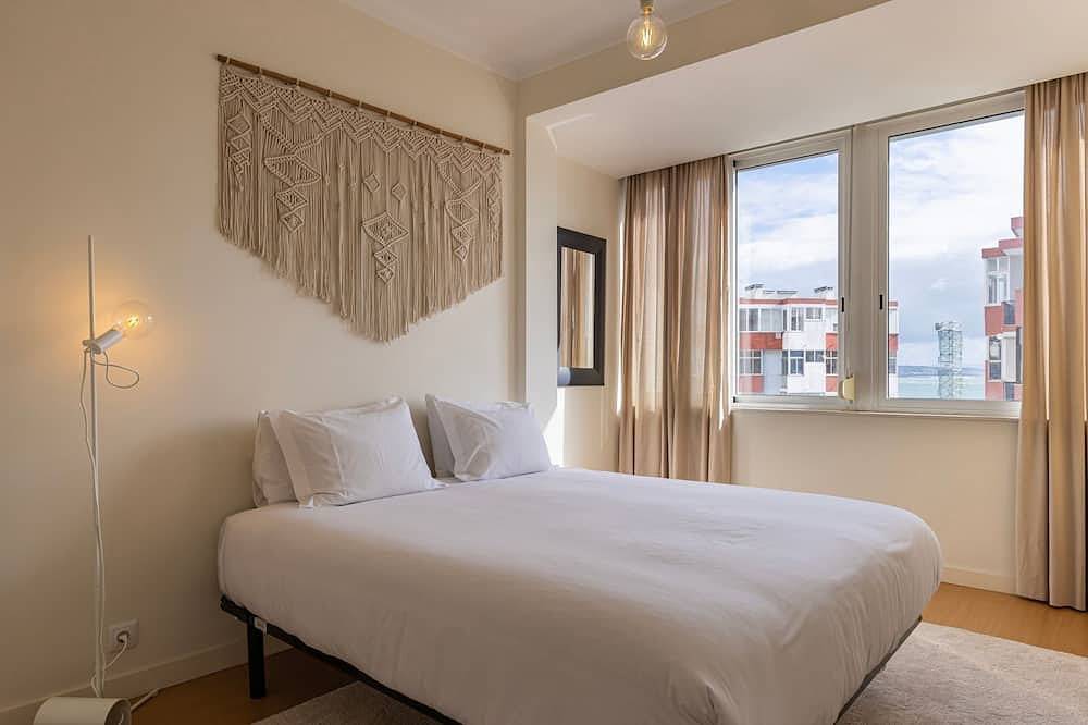 Ganze Wohnung, Sunny Horizon Retreat by Lovelystay in Paço de Arcos, Costa de Lisboa