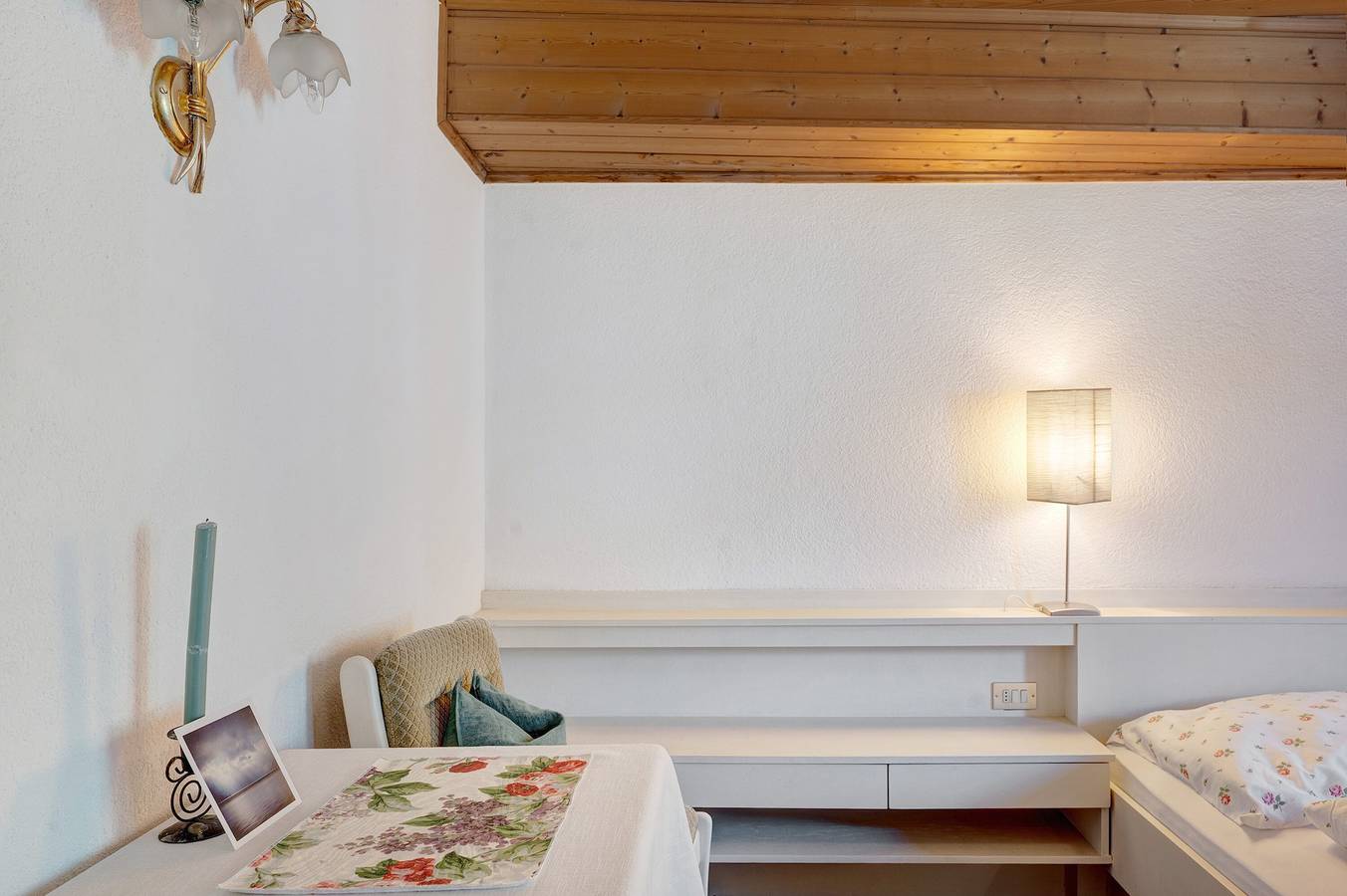 Bioboerderij Toellerhof 'Kamer 6' met bergzicht, gedeeld zwembad en wifi, foto 12